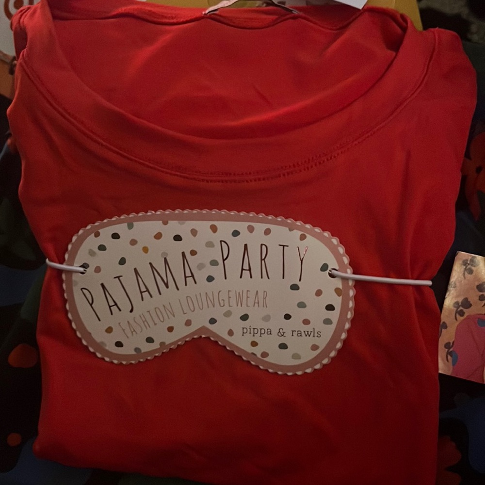NWT- -pills & rawls pajamas top